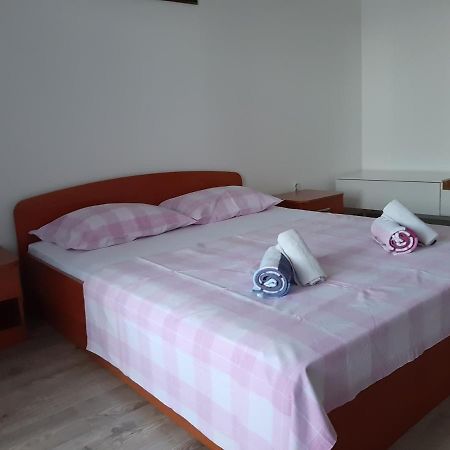 Apartments Davor Ceko Єсенице Екстер'єр фото
